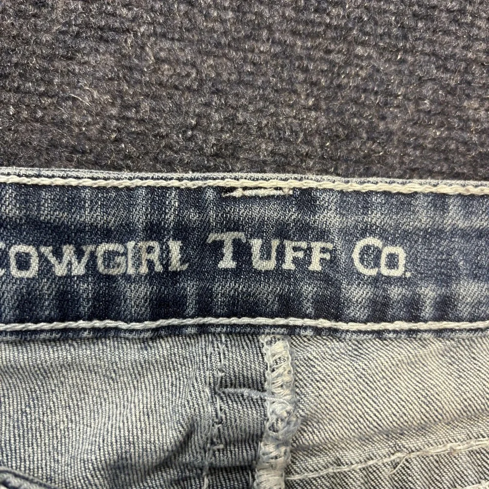 Cowgirl Tuff Co. Bootcut Jeans Womens 27x33 Blue Distressed Embroidered Denim